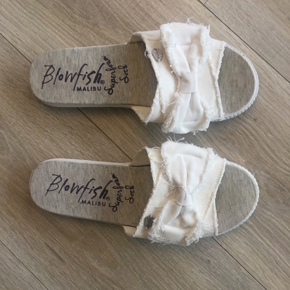 Blowfish Malibu White Canvas Slide, Sandal, Slipper 9W